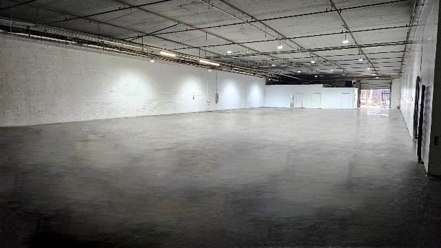 More Photos Of 1100 E 16th St, Los Angeles Warehouse For Lease