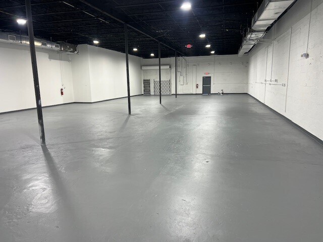 More Photos Of 255-275 NE 59th St, Miami Flex For Lease