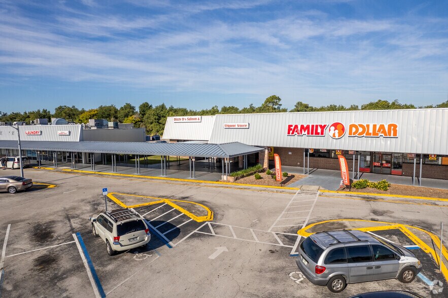 More Photos Of 1200 Deltona Blvd, Deltona General Retail For Sale