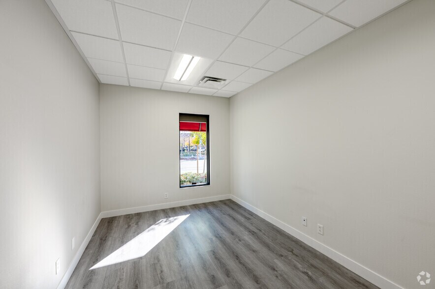 More Photos Of 530 S 6th St, Las Vegas Medical For Lease