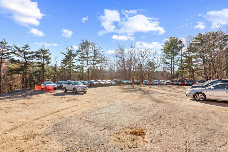 More Photos Of 990 S Main St, Athol Auto Dealership For Sale