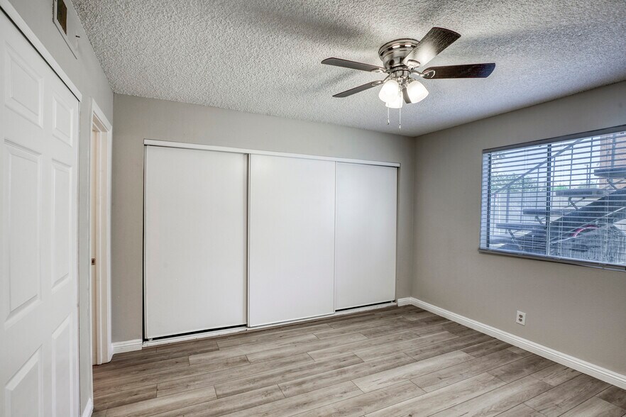 More Photos Of 317 S 9th St, Las Vegas Apartments For Sale