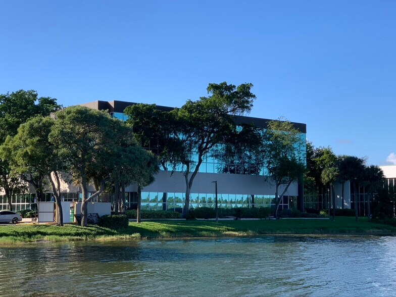 More Photos Of 1280 SW 36TH Ave, Pompano Beach Office For Lease