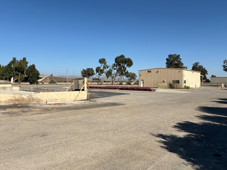 More Photos Of 41993 El Camino Real, Greenfield Warehouse For Sale