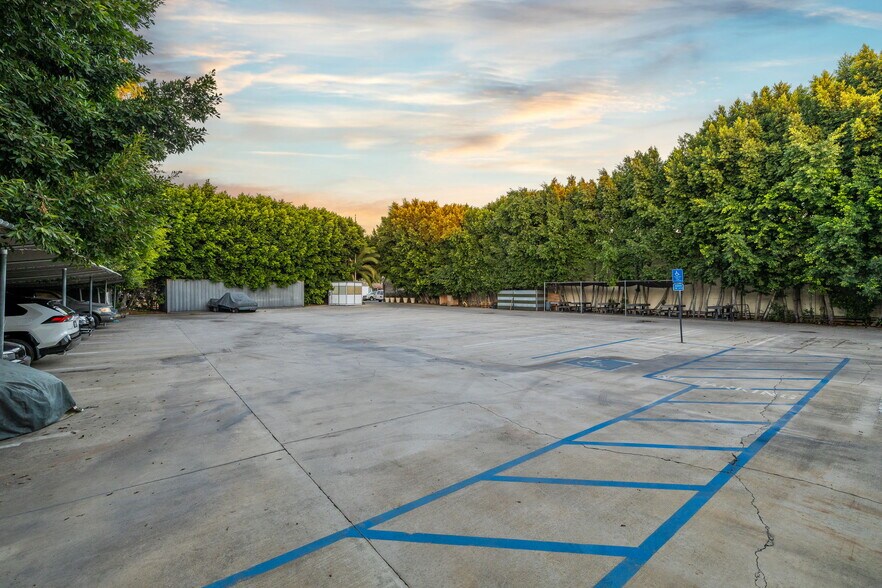 More Photos Of 6760 Foster Bridge Blvd, Bell Gardens Warehouse For Sale