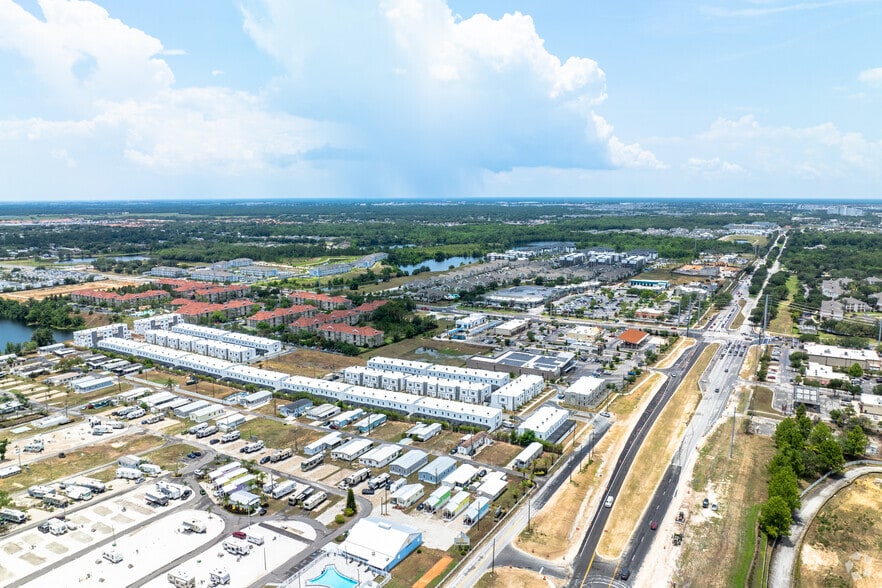 More Photos Of 7530 Osceola Polk Line Rd, Davenport Apartments For Sale