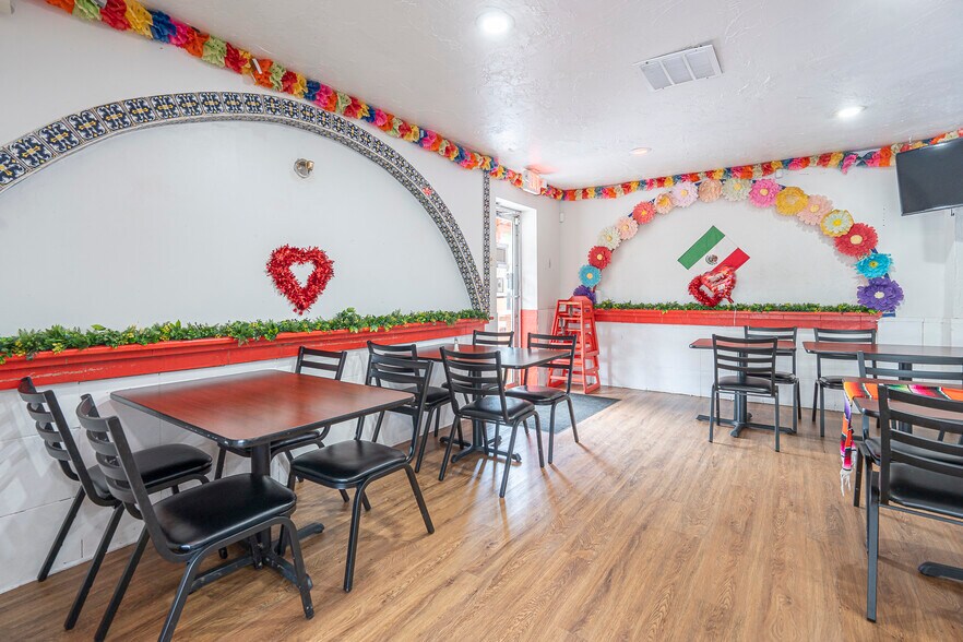 More Photos Of 3103 Highway 20, Sweet Home Restaurant For Sale