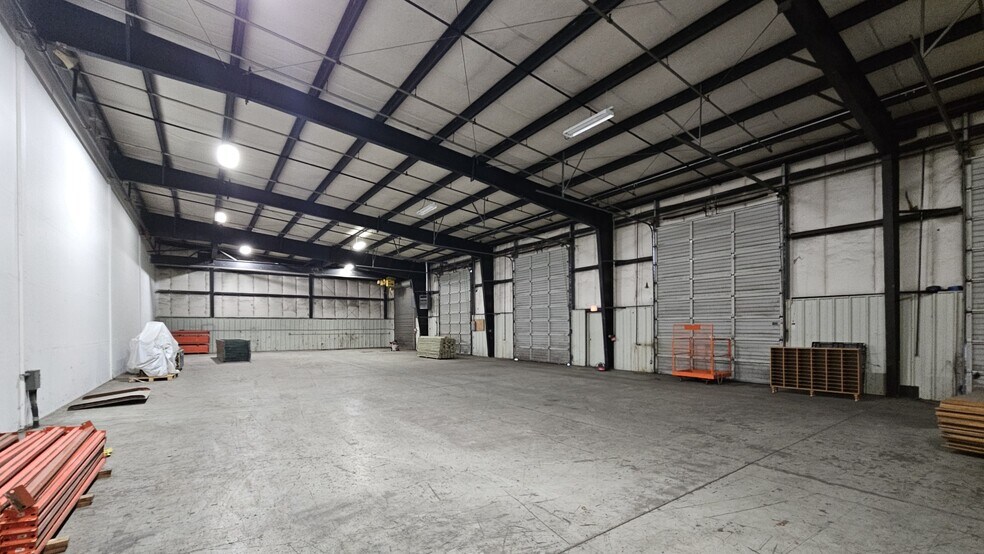 More Photos Of 625 W Scott Ave, Woodland Warehouse For Lease