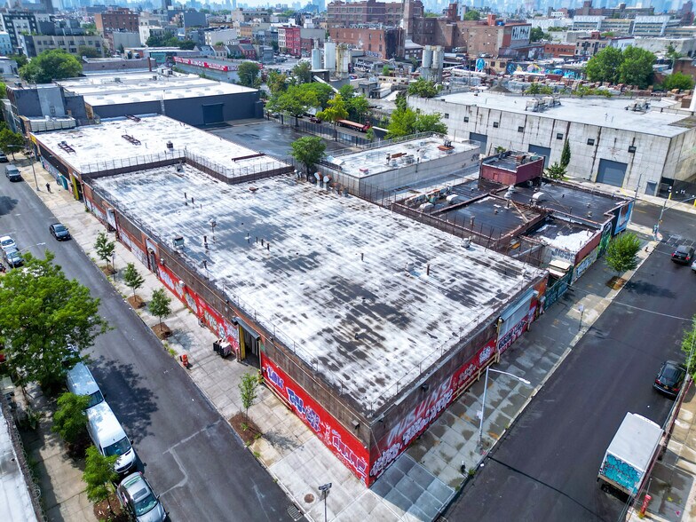 More Photos Of 275 Boerum St, Brooklyn Warehouse For Sale