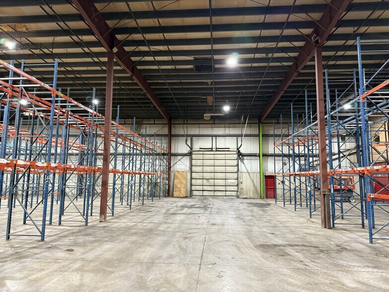 More Photos Of 200 St-Georges St W, North Glengarry Manufacturing For Lease