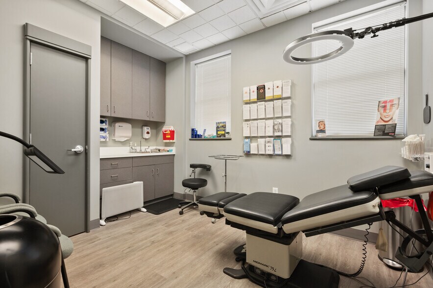 More Photos Of 500 Chadwick St, Sewickley Medical For Sale