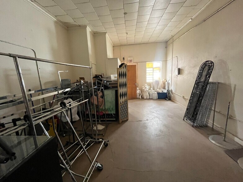More Photos Of 118 N Turner St, Hobbs Storefront Retail Office For Sale