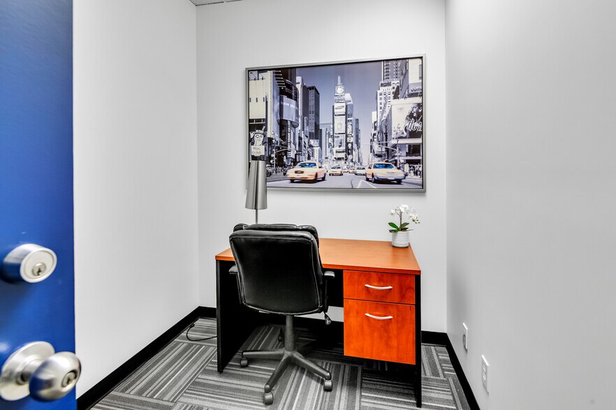 More Photos Of 120 Eglinton Ave E, Toronto Medical For Lease