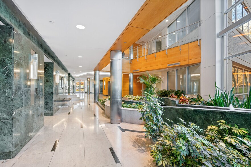 More Photos Of 707 Eagleview Blvd, Exton Office For Lease