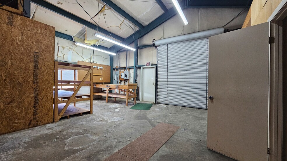 More Photos Of 5987 Highway 441, Wiley Storefront Retail Office For Sale