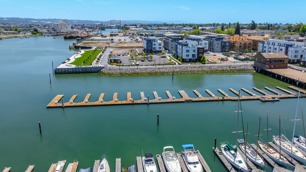 More Photos Of 1815 Clement Ave, Alameda Marina For Sale