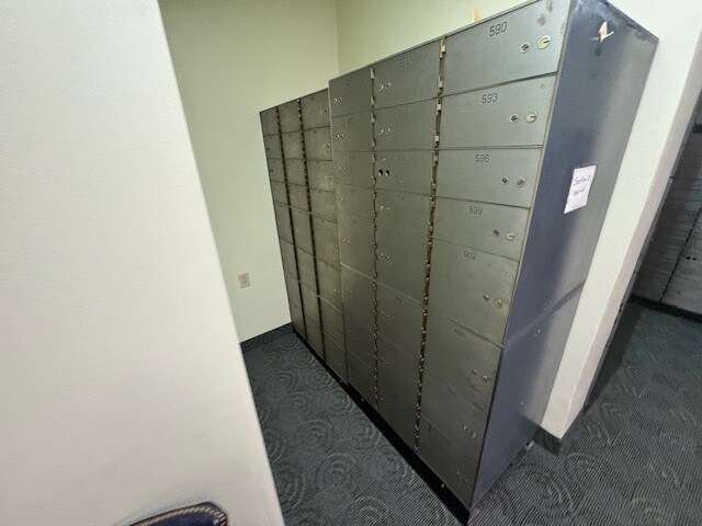 More Photos Of 530 Broadway, East Liverpool Bank For Sale