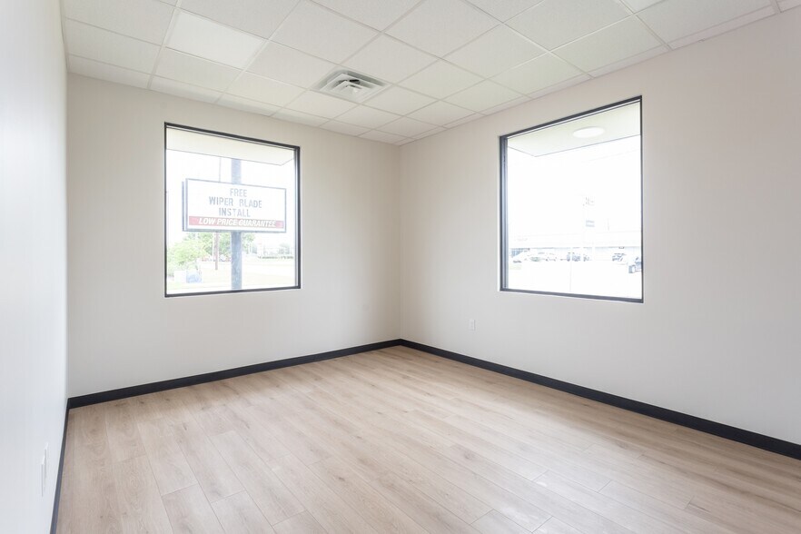 More Photos Of 2703 N Mason Rd, Katy Medical For Sale