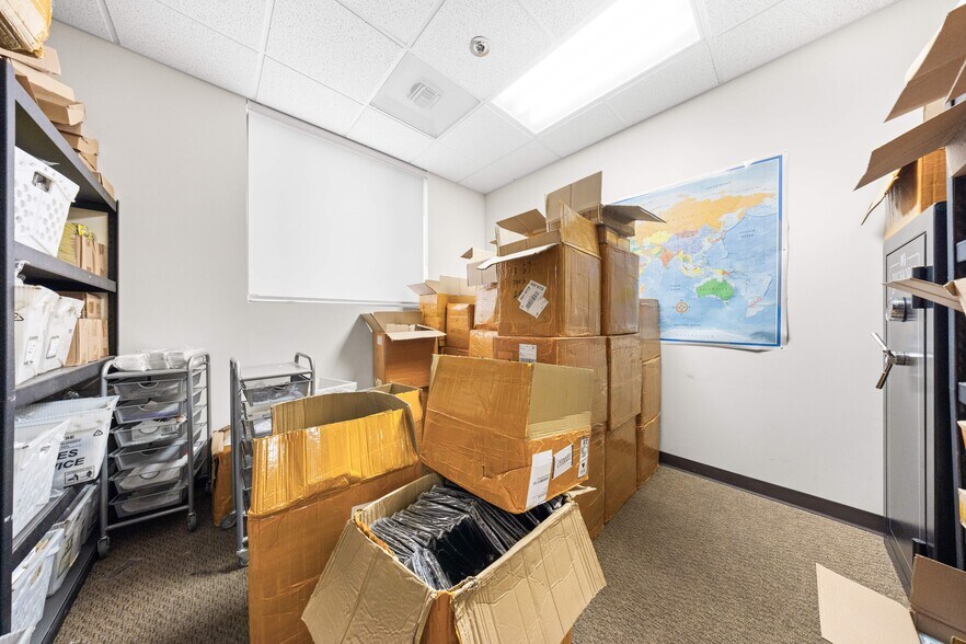 More Photos Of 1795 E Holt Blvd, Ontario Showroom For Sale