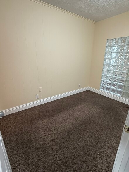 More Photos Of 1500 E Katella Ave, Orange Medical For Lease