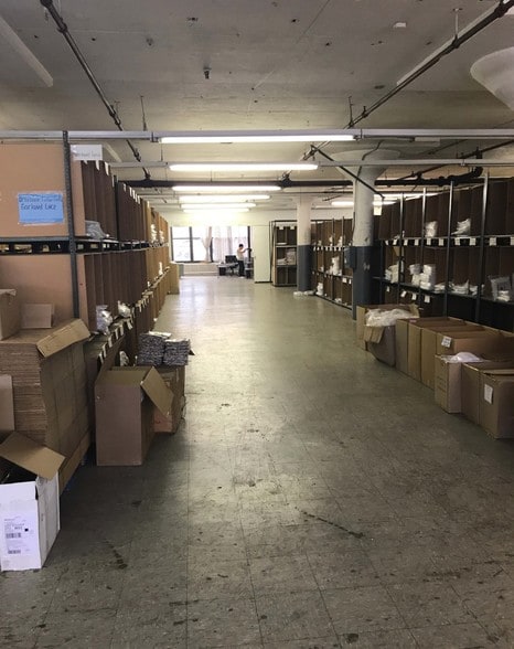 More Photos Of 1012-1022 Grand St, Hoboken Warehouse For Lease