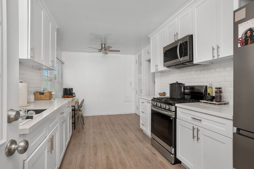 More Photos Of 4259 Cahuenga Blvd, Toluca Lake Apartments For Sale