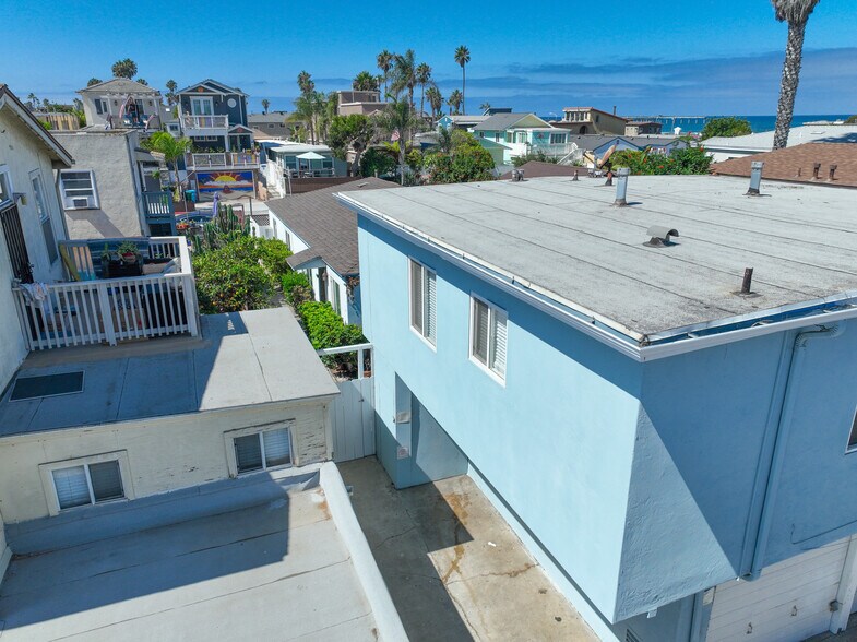 More Photos Of 2114 Abbott St, San Diego Apartments For Sale
