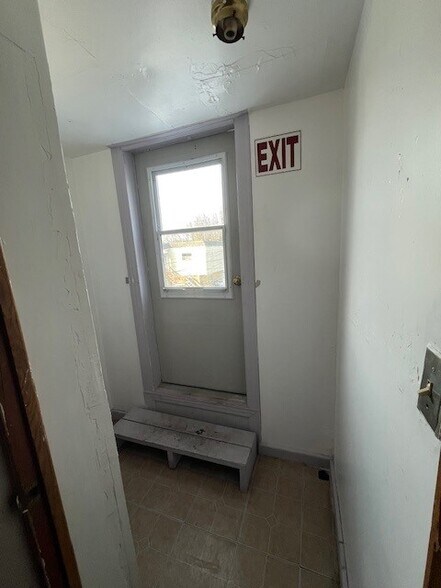 More Photos Of 48 S Kennedy Dr, Mcadoo Apartments For Sale