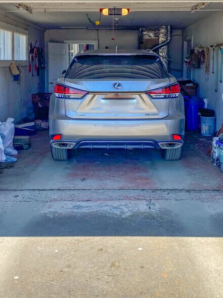 More Photos Of 8017 Old Highway 99 N, Roseburg Distribution For Sale