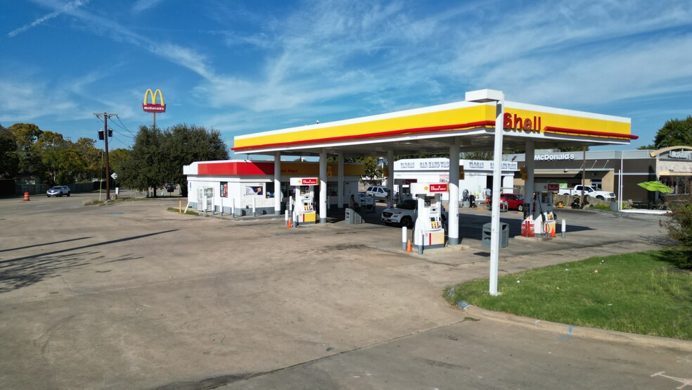 Primary Photo Of 7301 Airport Fwy, Richland Hills Service Station For Sale