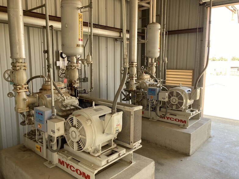 More Photos Of 13649 Weedpatch Hwy, Bakersfield Refrigeration Cold Storage For Lease