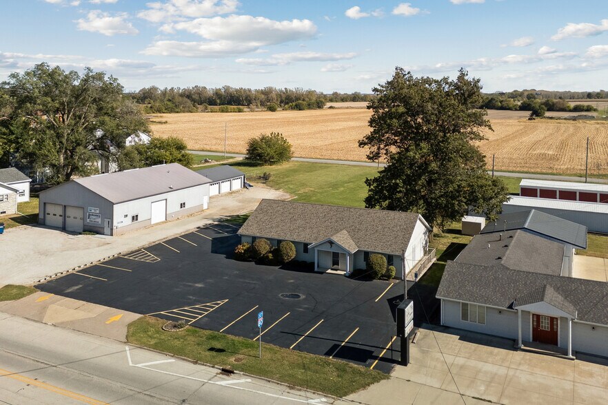 More Photos Of 219 N Canal St, Annawan Office For Sale