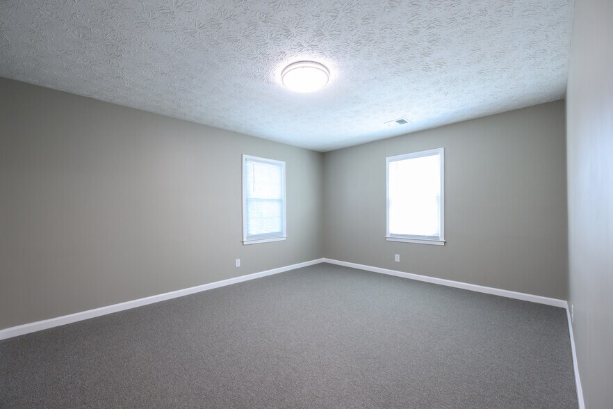 More Photos Of 216 E Reynolds Rd, Lexington Office For Lease