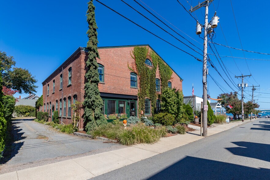 More Photos Of 26 Howland St, Plymouth Office For Sale
