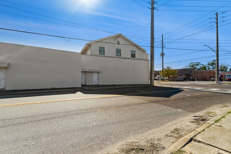 More Photos Of 715 McDuff Ave N, Jacksonville Storefront Retail Residential For Sale