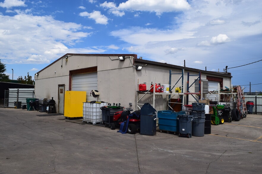 More Photos Of 2401 S Raritan St, Englewood Warehouse For Sale