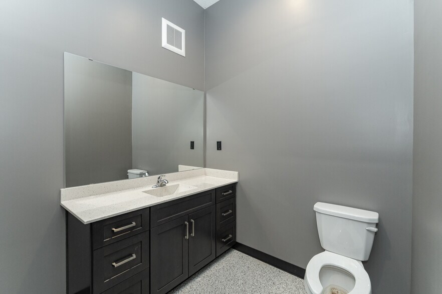 More Photos Of 273 Penny Ln NE, Rochester Specialty For Sale