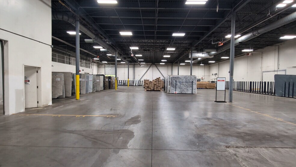 More Photos Of 2572 Horse Pasture Rd, Virginia Beach Warehouse For Lease