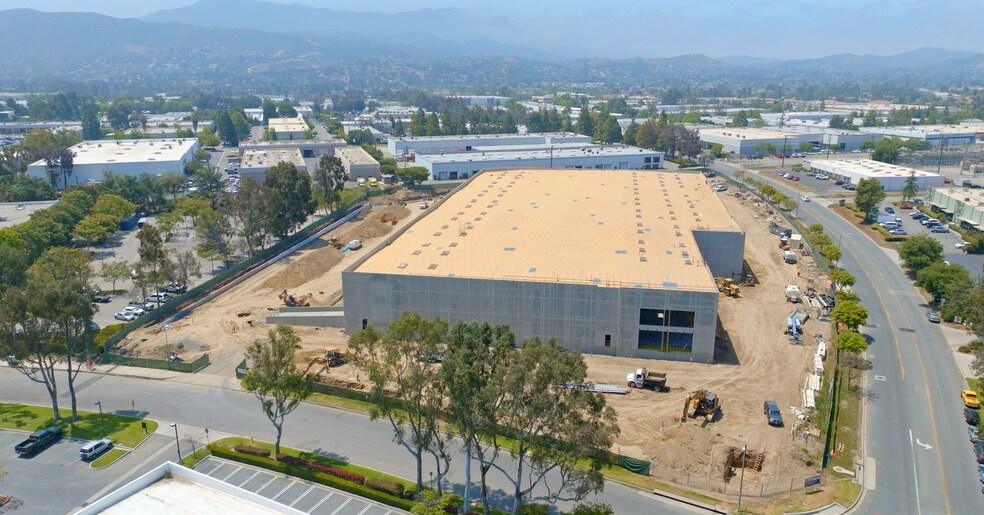 More Photos Of 1300 Lawrence, Thousand Oaks Manufacturing For Lease