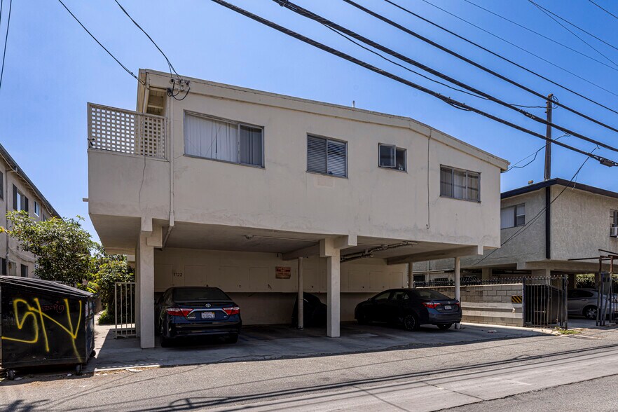 More Photos Of 3722 Mentone Ave, Los Angeles Apartments For Sale