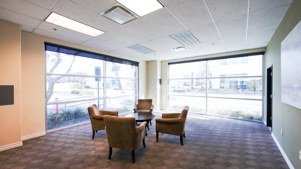 More Photos Of 2848 Columbia St, Torrance Light Manufacturing For Lease