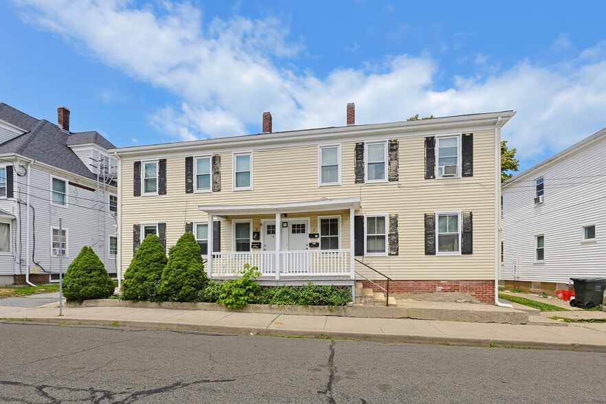 More Photos Of 7-9 Savery Ln, Plymouth Apartments For Sale