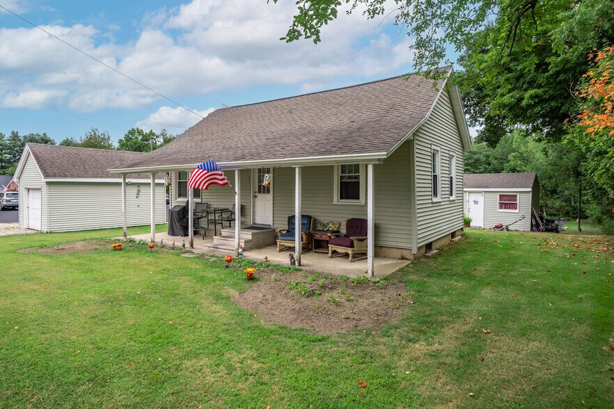 More Photos Of 442 State St, Belchertown Office Residential For Sale