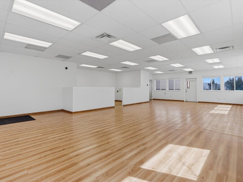 More Photos Of 2225 Green Vista Blvd, Sparks Office For Sale