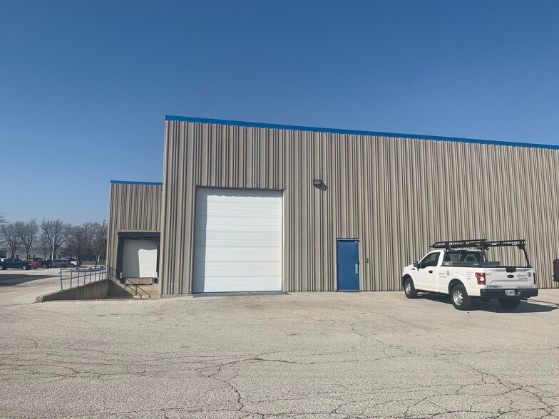 More Photos Of 4525 Rhodes Dr, Windsor Light Distribution For Lease