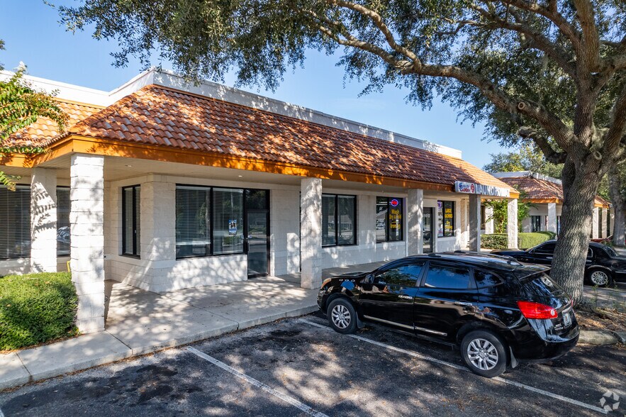 More Photos Of 4110 SW 34th St, Gainesville General Retail For Lease