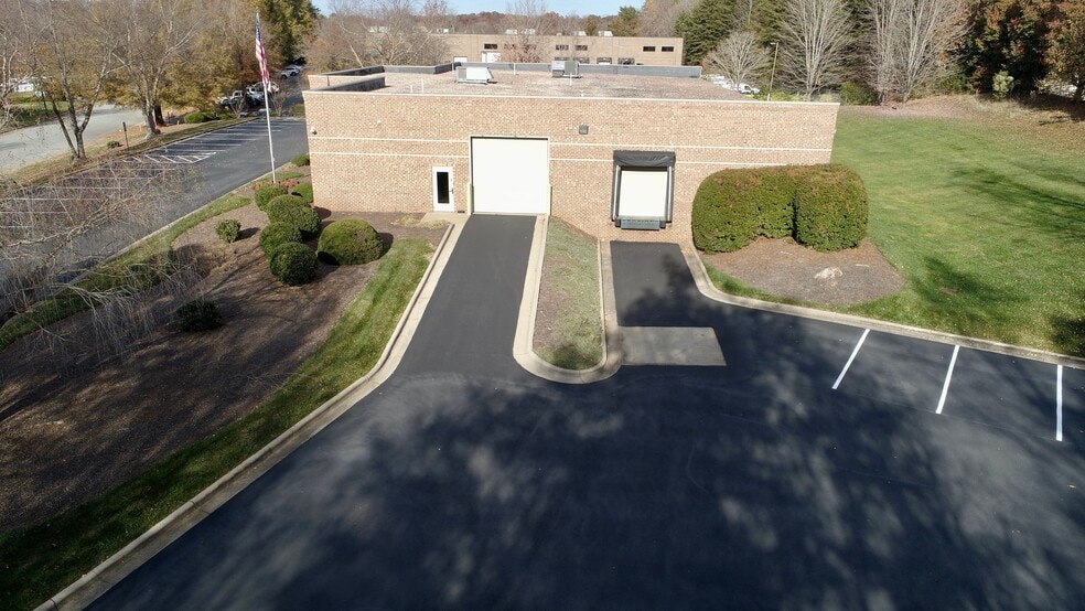 More Photos Of 4120 Beechwood Dr, Greensboro Light Distribution For Lease