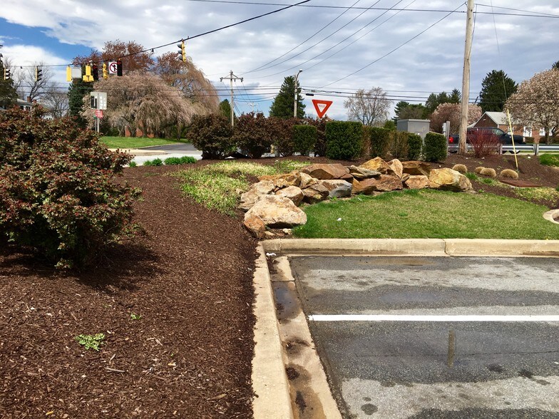 More Photos Of 1600-1796 W Newport Pike, Wilmington Unknown For Lease