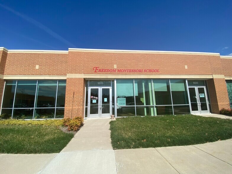 More Photos Of 4229 Lafayette Center Dr, Chantilly Business Park For Lease