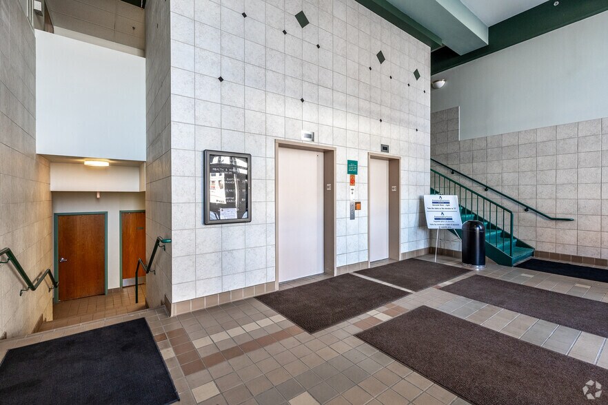 More Photos Of 11 E Church St, Marshalltown Unknown For Sale